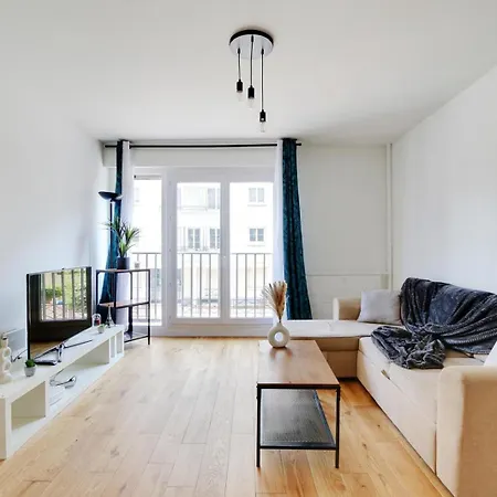 Au Pied De L'arche Apartment